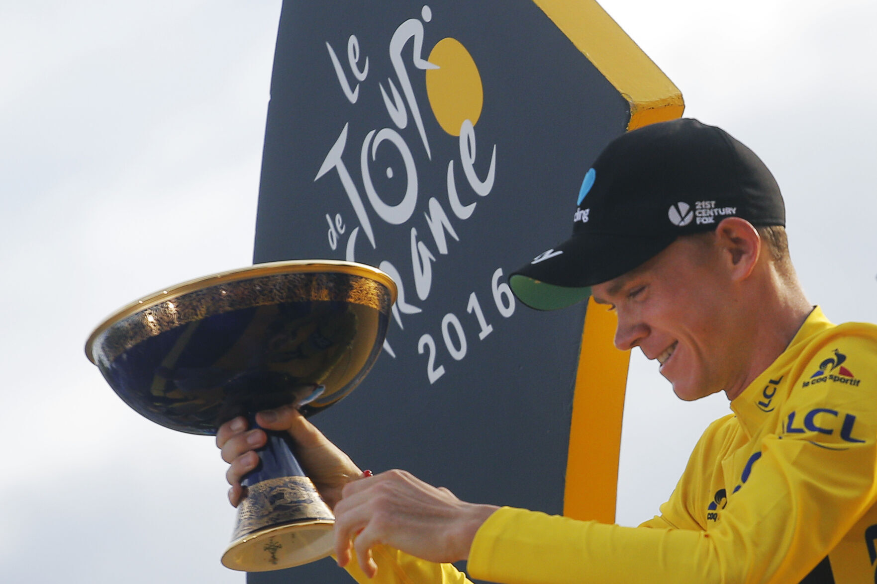 2016: Chris Froome wins his third Tour de France